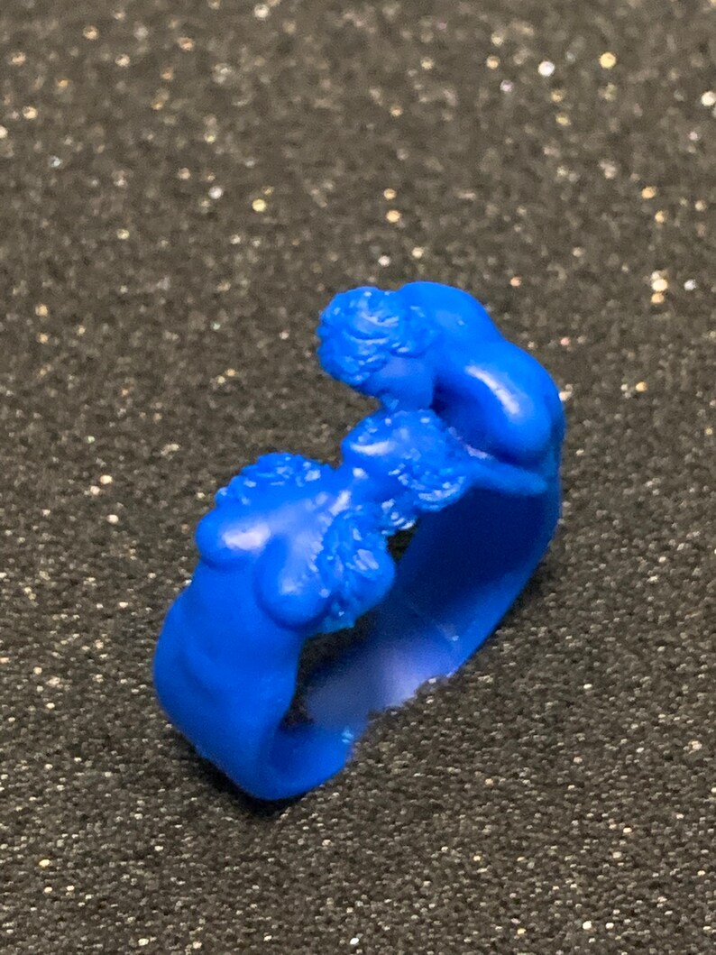 Farewell Kiss Sculpture Ring Ultra Realistic 3d Printed Wax Etsy