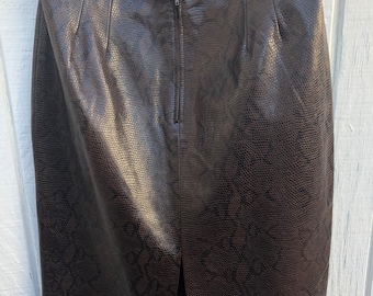 Leather Snakeskin Patterned Skirt. Fully lined. Size 10. Brand: Siena Studio