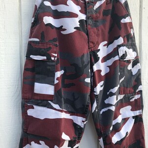 Red and black shop army pants