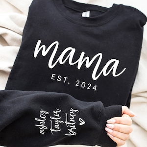 Diseño personalizado de manga con la inscripción "Mama Est" en formato PNG y SVG. Regalo para el Día de la Madre. Regalo personalizado para mamá. Descarga digital por sublimación.
