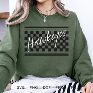 ホークアイズ チェック柄 SVG、PNG、dxf、jpg、eps、レトロ ホークアイズ スポーツ シャツ昇華デザイン、ホークアイズ スクール マスコット Cricut