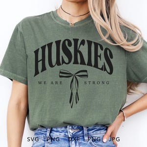 Huskies Coquette SVG, PNG, dxf, jpg, eps, Trendy Arched Huskies Strong Cut File, Huskies School Mascot Cricut, Huskies Team Spirit