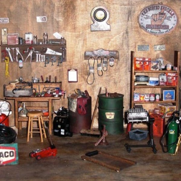 Garage Diorama 1 10 Scale Etsy
