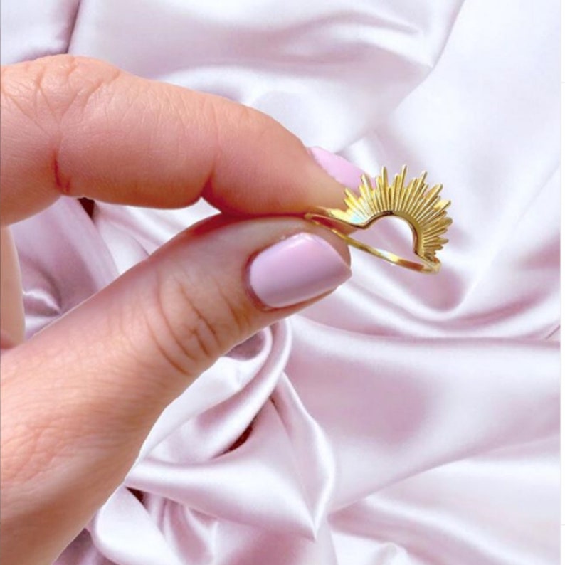 Sun Ring Rising Sun Ring Gold Dainty Ring Statement Ring Minimalist Ring,Dainty ring, Celestial Ring Trendy Ring Spike Ring