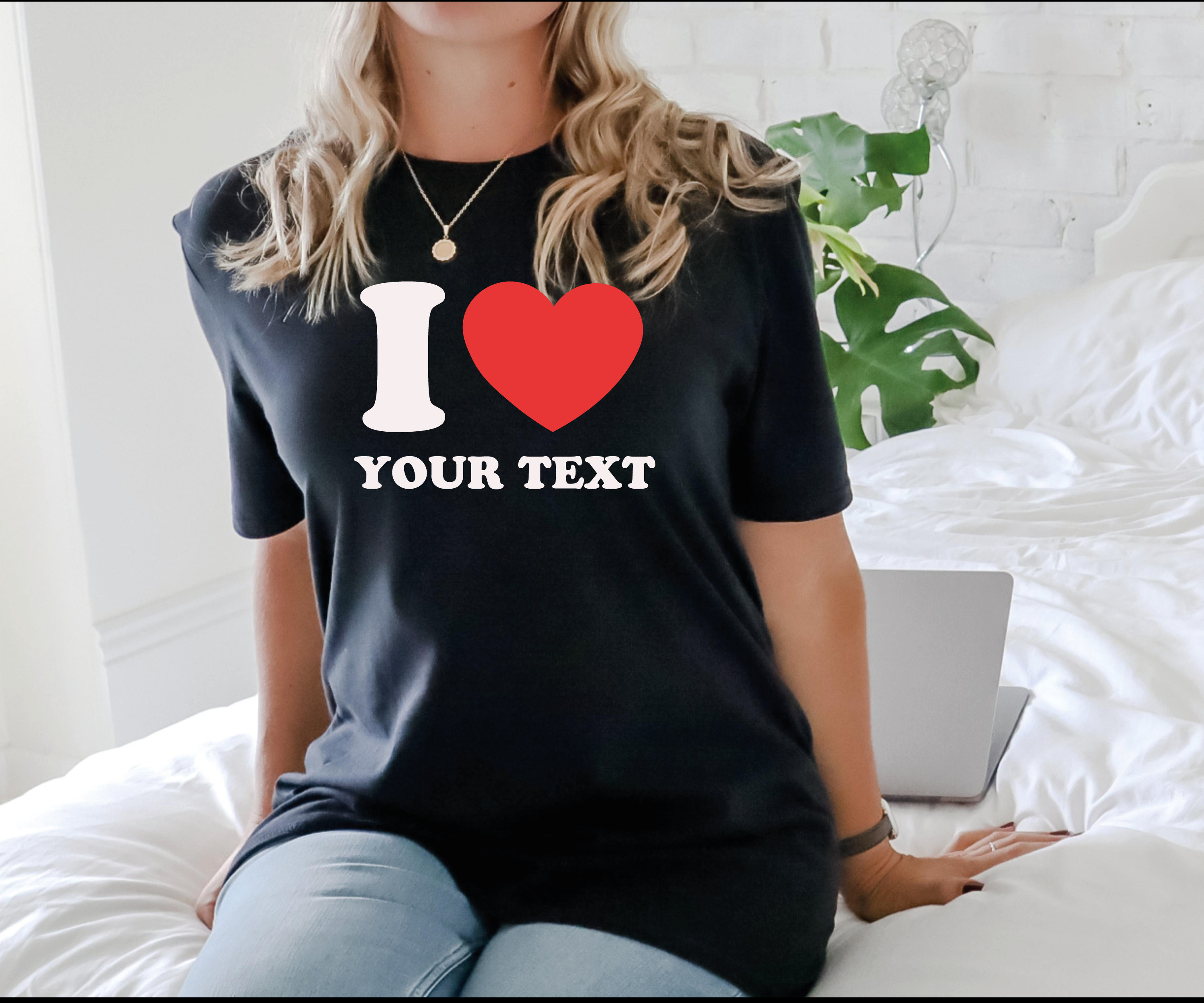 Personalized 'I Heart' T-Shirt: Custom Text Gift@117