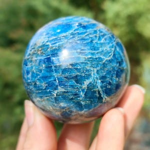 High Quality Blue Apatite Mineral Spheres | Apatite Crystal Sphere | Clarity & Wisdom Stone | Crystal Collection | Apatite Orb