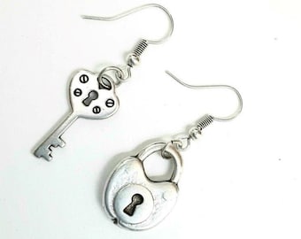 Pendientes colgantes de plata antigua con candado y llave, chapados en plata de ley