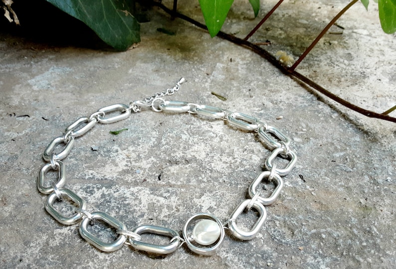 Chunky thick link chain with pearl charm adjustable choker, simple and elegant oval link necklace, modern antique silver bold chain choker image 5