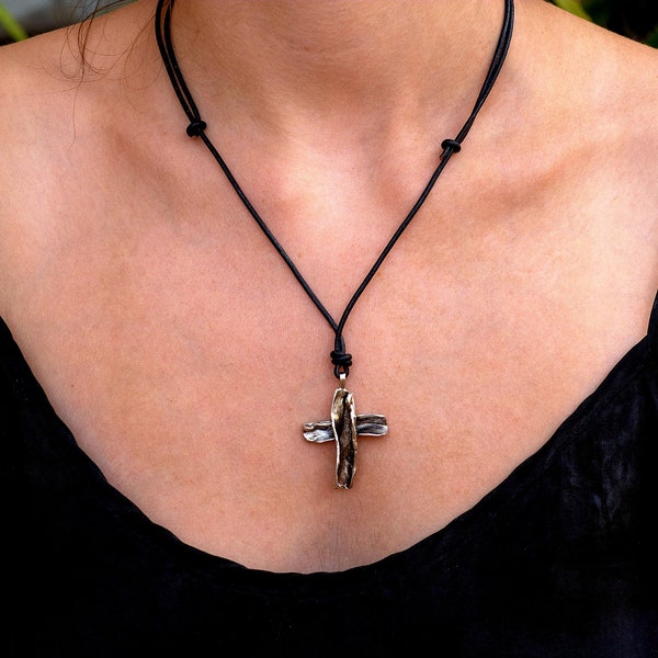 Antique silver cross necklace, unisex leather metal necklace, engraved religious cross pendant, graven large rock style cross neckalce, gift