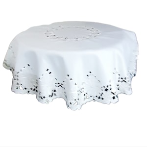 Round White Tablecloth For You , Embroidered White Flower, Rustic Decor Kitchen Decor, Easter Decor, Garden Party Decor, Round 44&quot;, 110cm