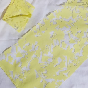 Gelbes Blumen Osterset 5 Stück, 1x Runner 16x56 Zoll, 4x Servietten 12x12 Zoll, Gelbe Osterdeko, Sommerdeko, Gartendeko