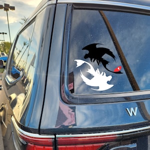Black and White Dragons in a Circle Permanent Vinyl Decal