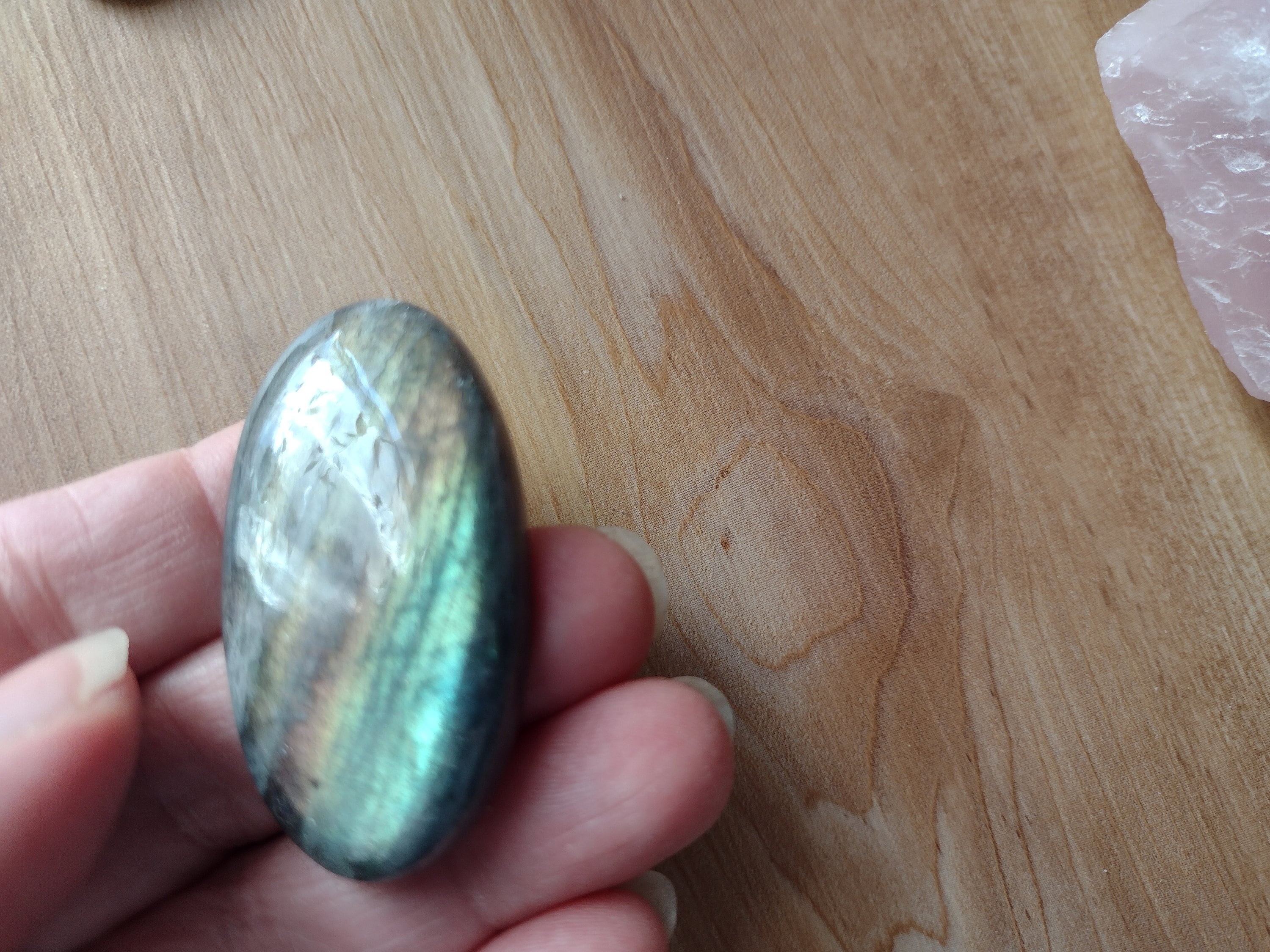 pietra labradorite naturale qualità spettrolite ovale