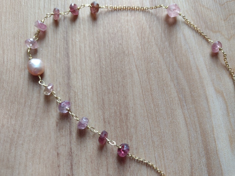 perla centrale e quarzi rosa collana argento 925 tecnica rosario con tormaline rosa