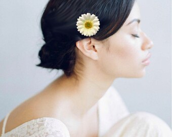 Hawaiian Hair Clip, White Orchid Beautiful and Simple  display picture 1