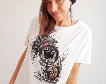 T-Shirt aus Bio-Baumwolle, im Siebdruckverfahren mit Grafiken des französischen Künstlers P.pite bedruckt.