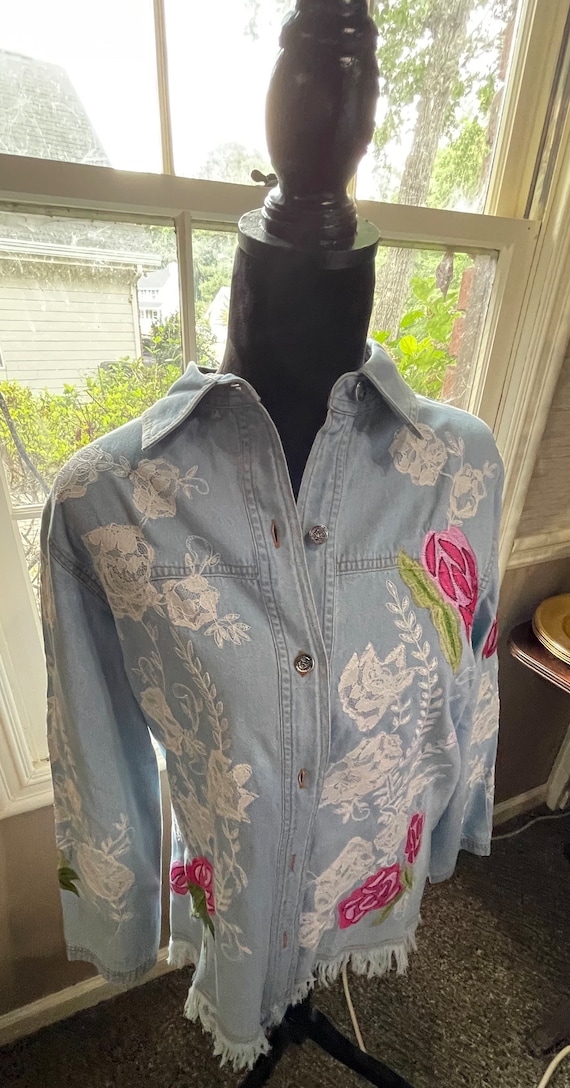 Vintage Drapers and Damon’s floral/lace jacket siz