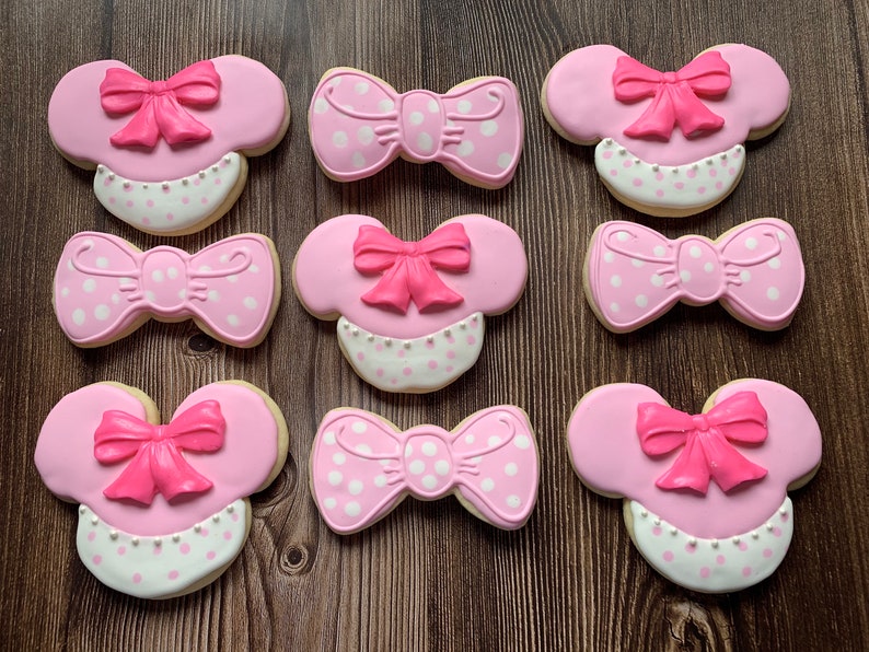 Minnie Mouse Custom Decorated Sugar Cookies Etsy