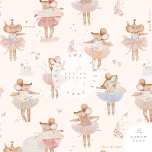 Könnte beinhalten: Ein sich wiederholendes Muster auf hellrosa Hintergrund mit Aquarellillustrationen von Mäusen in Ballerina-Tüllröcken, weißen Schwänen und Ballettschuhen, mit dem Text Lumelo and Ginger Design Studio 2026 und 220mm card.