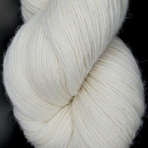 100% US Superwash Merino, Fingering Weight, Single, Undyed Yarn