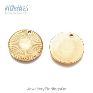 5 x 15mm Diameter Stainless Steel Steel Gold Toned Textured Round charm, pendant or jewellery making finding