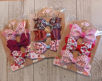 Valentine's Day hair bow set, hair bows on clips for girls, Valentine's Day accessories for girls, hair bows with hearts, multi-bow pack