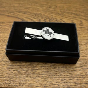 Racehorse Tie Clip - Box option - Quality Rhodium Plate Tie Clip Bar- 3D Glass Cabochon - Equestrian Jockey Horse Racing
