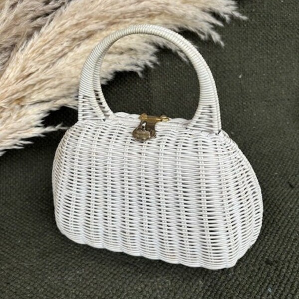 1960s White Wicker Handbag