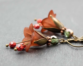 Earrings, flowers, brown and dark green, fir green, romantic, boho, party, gift, flowers, floral, women, elegant, stylish, trendy