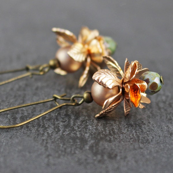 Boucles d'oreilles avec fleurs en métal, or rose, vert anis, bronze antique, noble