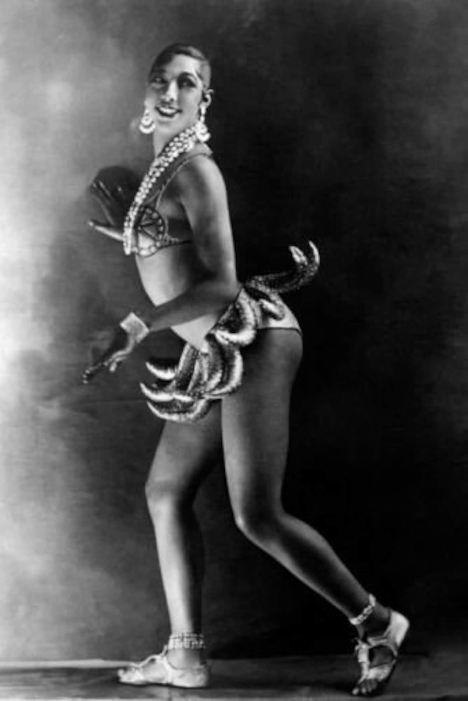 Ziegfeld Photo Sexy Josephine Baker In Tiny Outfit Vintage Etsy 