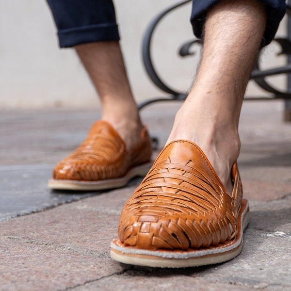 CHAUSSURES EN CUIR marron pour homme Fabriquées au MEXIQUE. Toutes les tailles