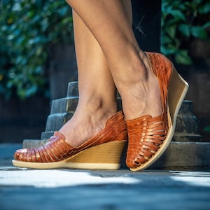 Cute tan wedges hotsell