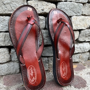 FLIP FLOP Leather SANDALS. Mexican Artisanal Huarache. Mexican Gifts. Comfortable sandals. Leather Sandals. Slip on Shoes.