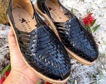 Black Leather Sandals. Mexican Artisan Huarache. Mexican Leather Shoes. Huarache fashion. Mexican Style Shoe. Comfortable Flats For Woman.