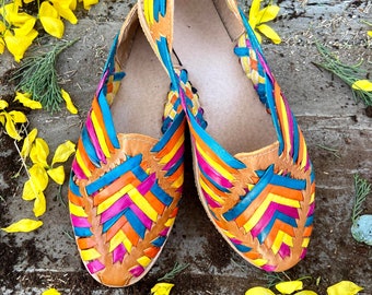Colorfull LEATHER SANDALS HUARACHE. Mexican Leather Shoes. Mexican Huarache Fashion. Mexican Shoe. Comfortable Flats For Woman.