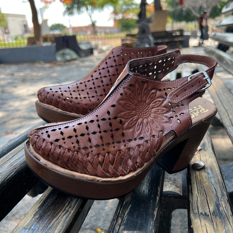 mexican leather chanclas