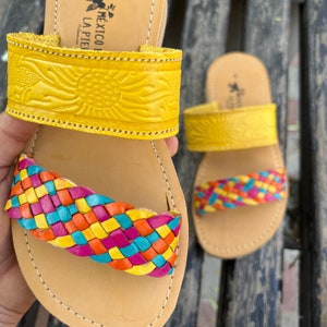 Tooled and Colorful Leather Sandals - Slip on Mexican Sandals - Boho Huarache Mexican Style - Comfortable Leather Sandals for Summer