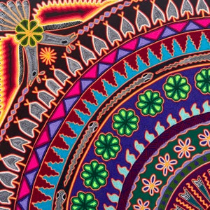 Cuadro de Arte Huichol Mexicano para Decoración de Pared Color Azul. Arte en hilo mexicano. Pintura Huichol Tamaño 48 x 48 imagen 3