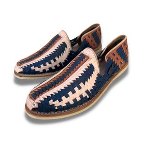 Men’s Handmade Leather Huaraches – Closed Toe – Comfortable Mexican Sandals – Breathable & Durable – Multiple Colors – Espinazo