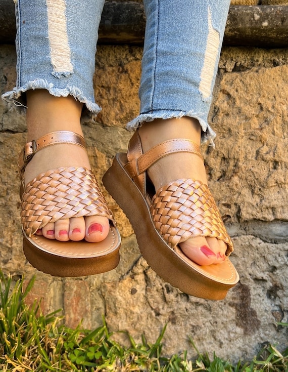 PINK GOLD Platform SANDALS. Mexican Leather Sandals. Artisanal Huaraches. Mexican Gifts. Mexican Leather Artisanal Sandals. Etsy