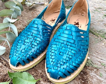 Turquoise Leather Sandals. Mexican Artisan Huarache. Mexican Leather Shoe. Huarache fashion. Mexican Style Shoe. Comfortable Flats For Woman