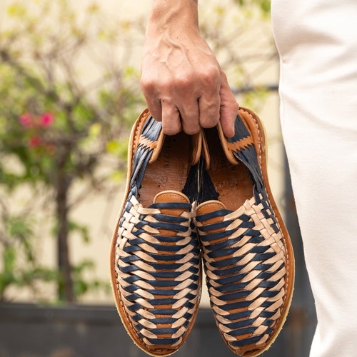 Handmade Leather Huarache Sandals for Men – Mexican Style  display picture 1