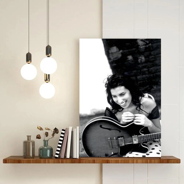 Amy Winehouse Poster, Prints Wall Art Canvas Home Decor (No Frame)