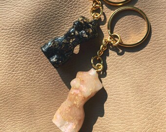 Fit Pregnant Plus size Female /& Male goddess keychain