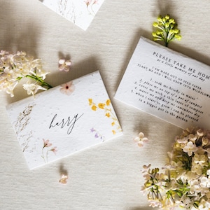Plantable Place Cards / Wedding Place Cards / Wedding Table Decor / Wedding Favours / Wedding Name Cards /  Eco Friendly Wedding Favours