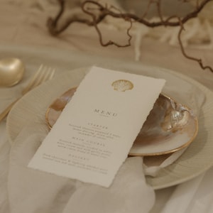 Shell Wedding Menu / Menu / Wedding Stationery / Wedding Table Decor / Wedding Menu / Beach Wedding Menu / Gold Foil Wedding Menu