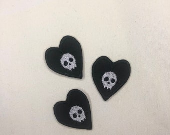 Set of 3 Skull Heart Patches - Embroidered Patch, Black Heart, Spooky, Halloween, Tattoo, Iron On, Sew On, Cute, Alternative