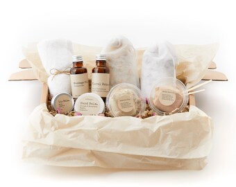 Spa kit. Organic, vegan, plastic free and Sustainable. Pamper box