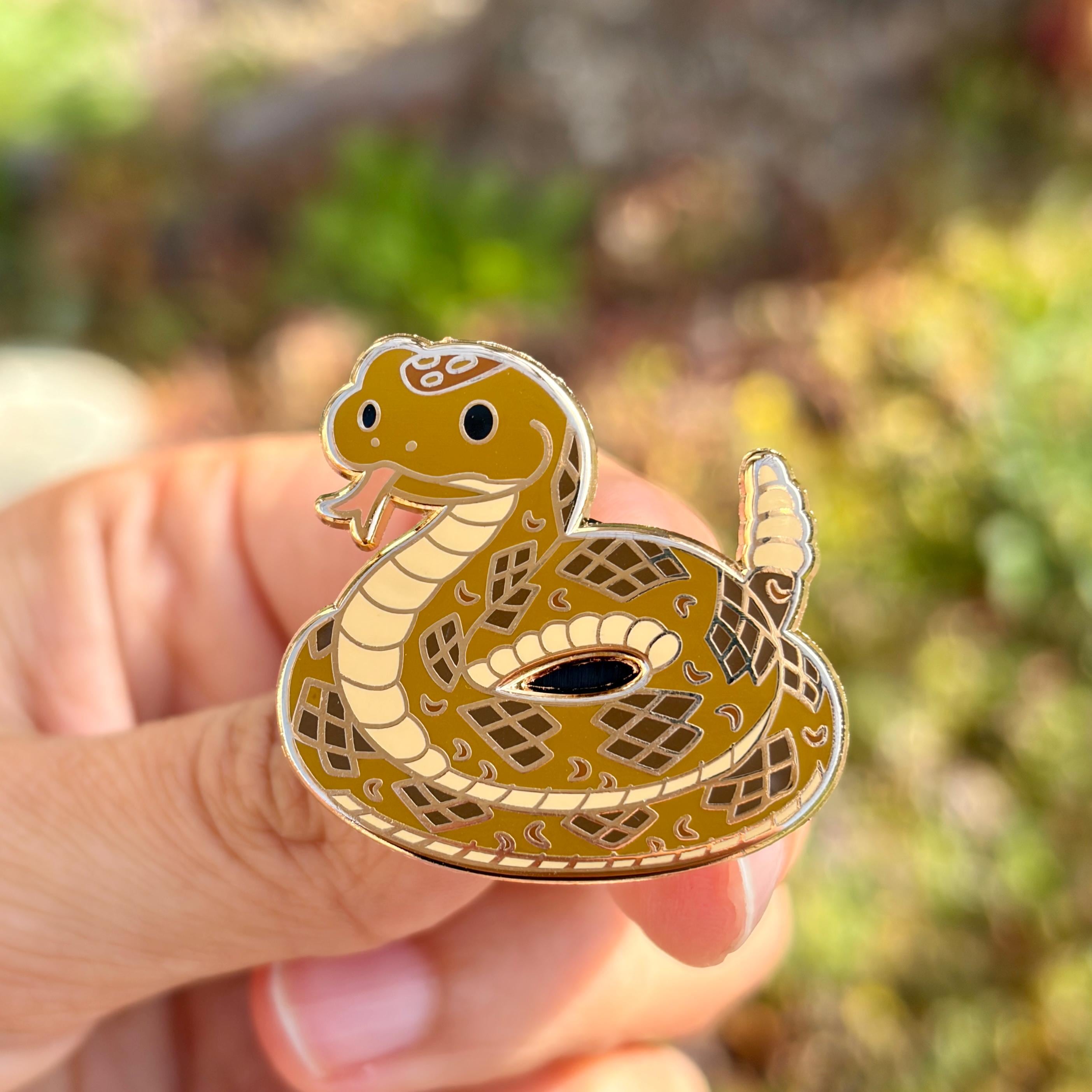 Rattlesnake rattles - Etsy 日本